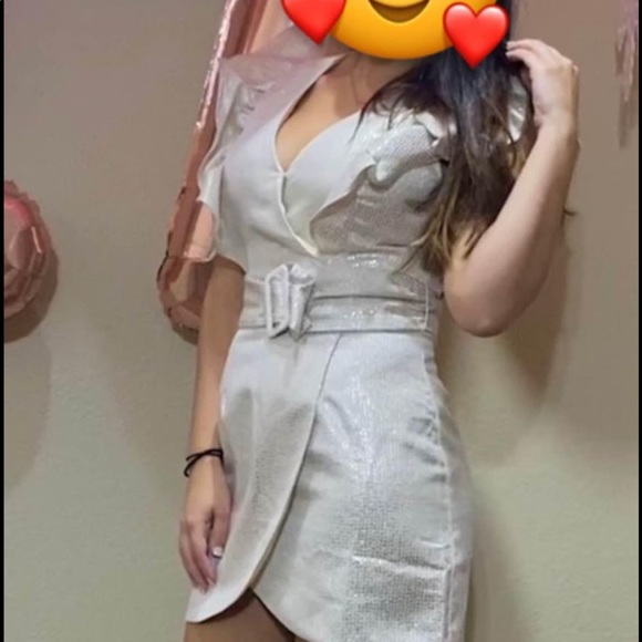 Champagne dress - Picture 4 of 4